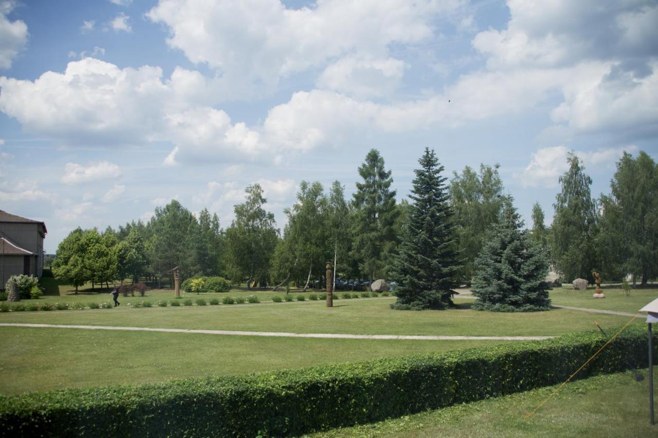 Hotel Vesk Veisiejai Zewnętrze zdjęcie